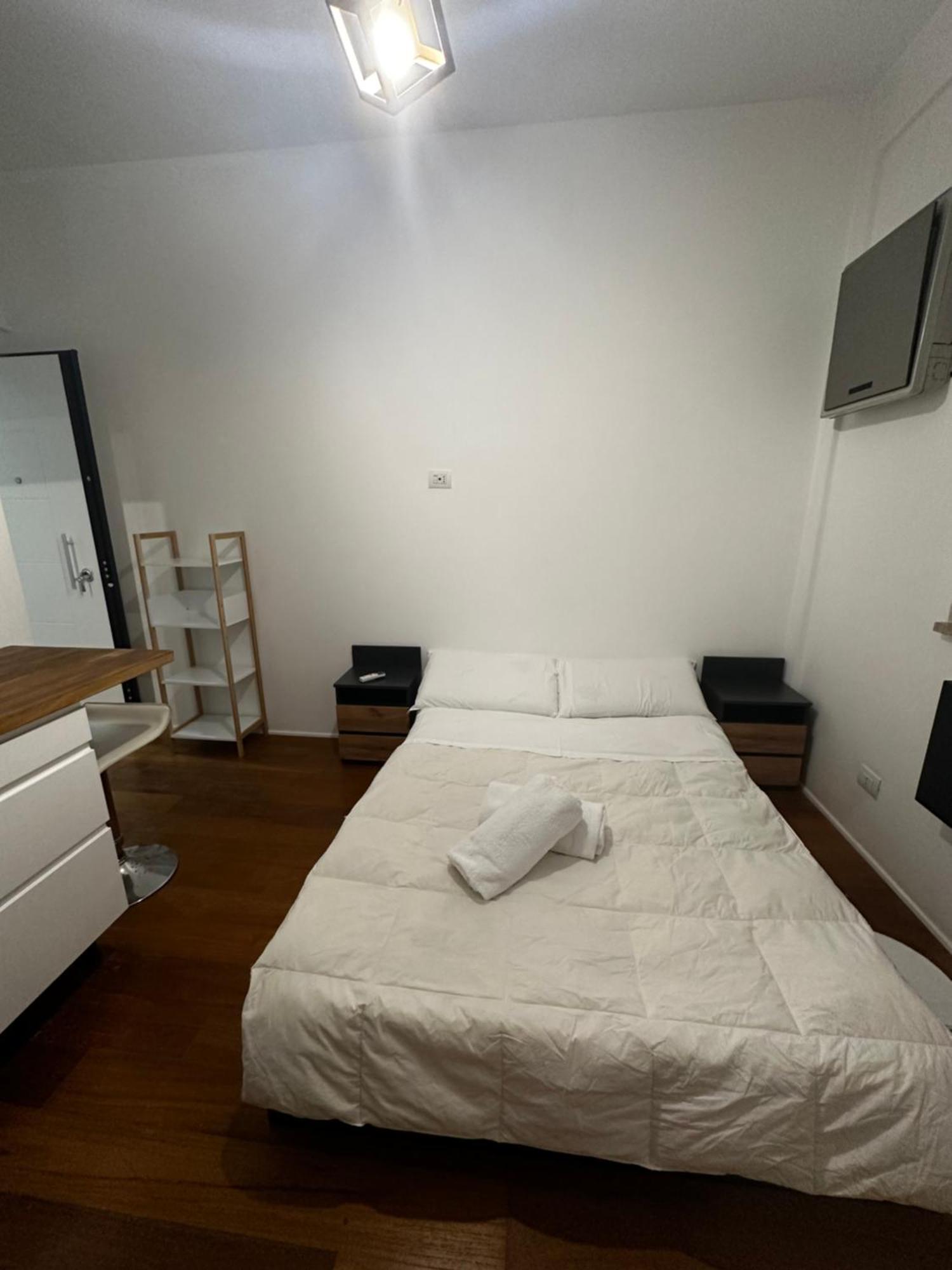 Suite Fiore Bari Bagian luar foto